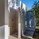 3 * Costa Rei