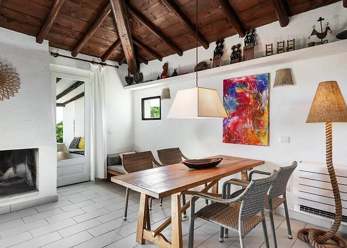 Villa 3 *